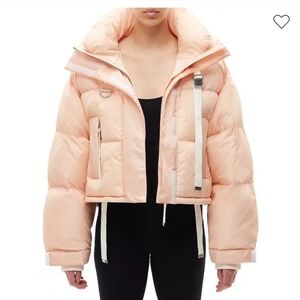Shoreditch Ski Club Willow Short Puffer Jacket in Peach Size L NWT